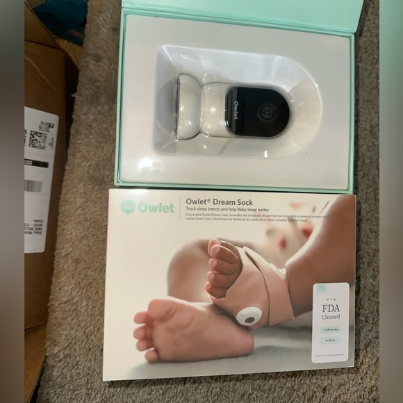 Owlet Dream Duo Smart Sock 2 Baby Monitor - Picture 9 of 10